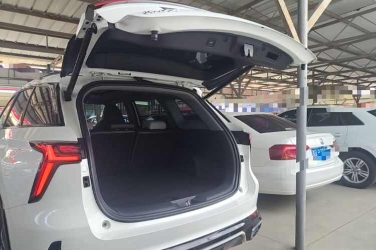 Used CHANGAN CS75 PLUS 2024 3rd Generation Champion Edition 1.5T Intelligent Drive Dynamic Model Trunk