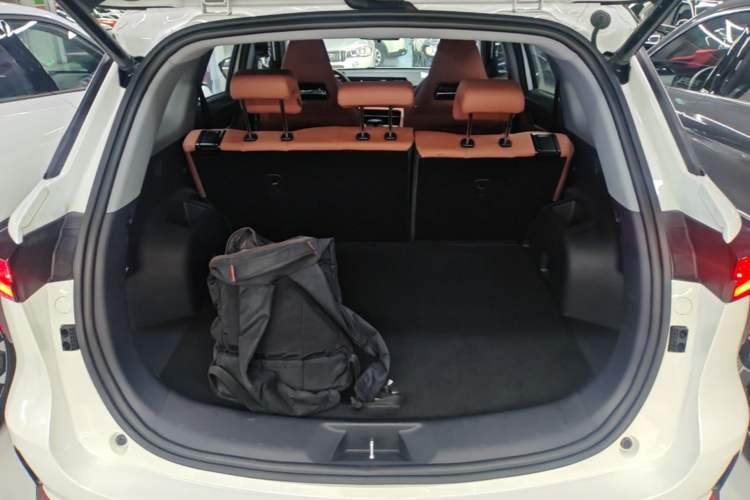 Used CHANGAN CS75 PLUS 2024 3rd Generation Champion Edition 2.0T Intelligent Drive Performance Model Trunk