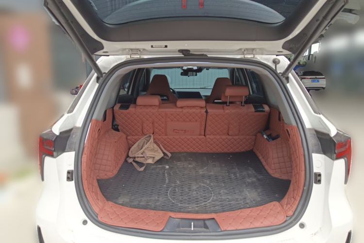 Used CHANGAN CS75 PLUS 2024 3rd Generation Champion Edition 1.5T Intelligent Drive Dynamic Model Trunk