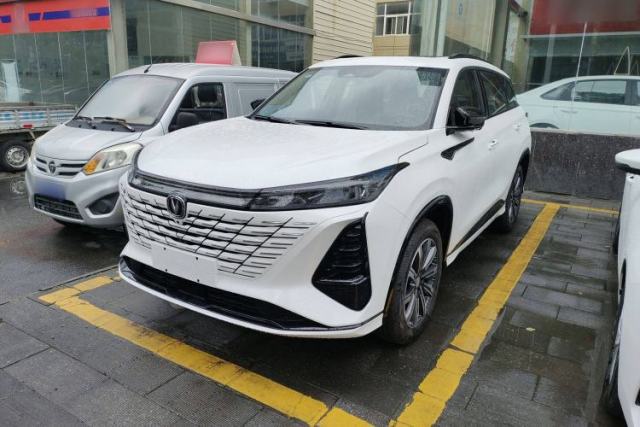 Used CHANGAN CS75 PLUS 2024 3rd Generation Champion Edition 1.5T Intelligent Drive Dynamic Model