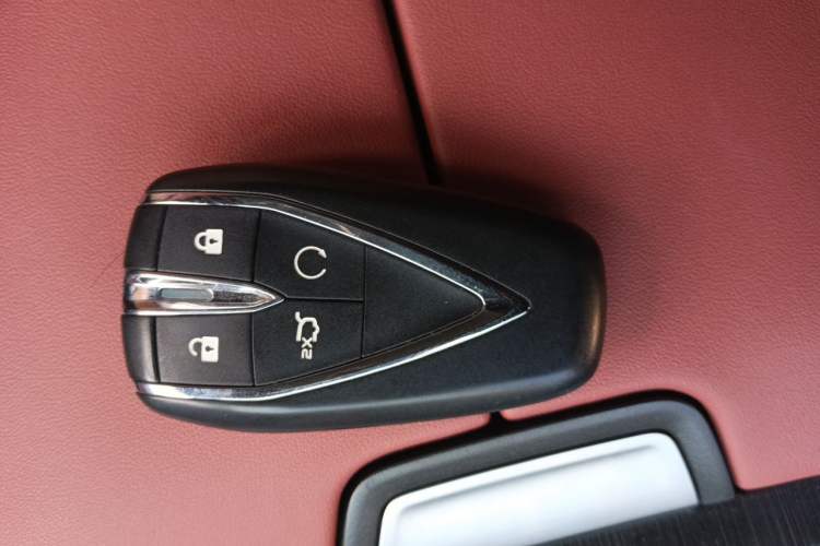Used CHANGAN CS75 PLUS 2024 3rd Generation Champion Edition 1.5T Intelligent Drive Dynamic Model Vehicle Key