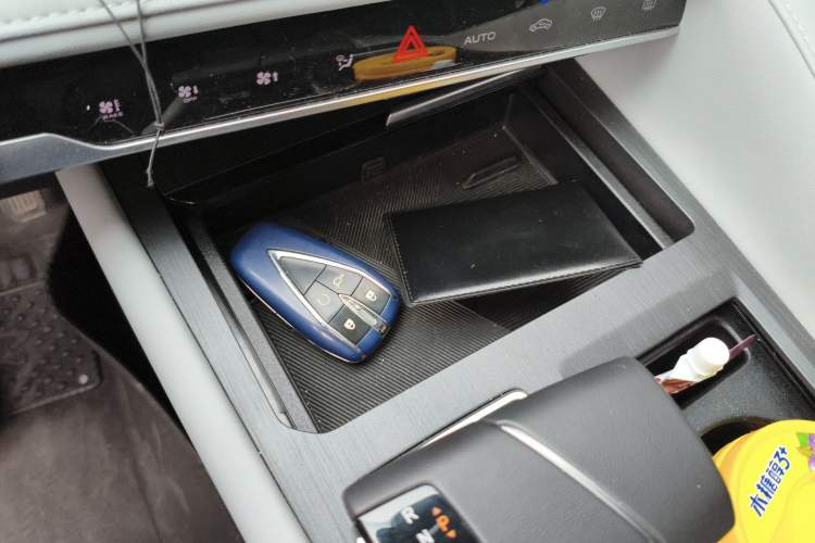 Used CHANGAN CS75 PLUS 2024 3rd Generation Champion Edition 1.5T Intelligent Drive Dynamic Model
