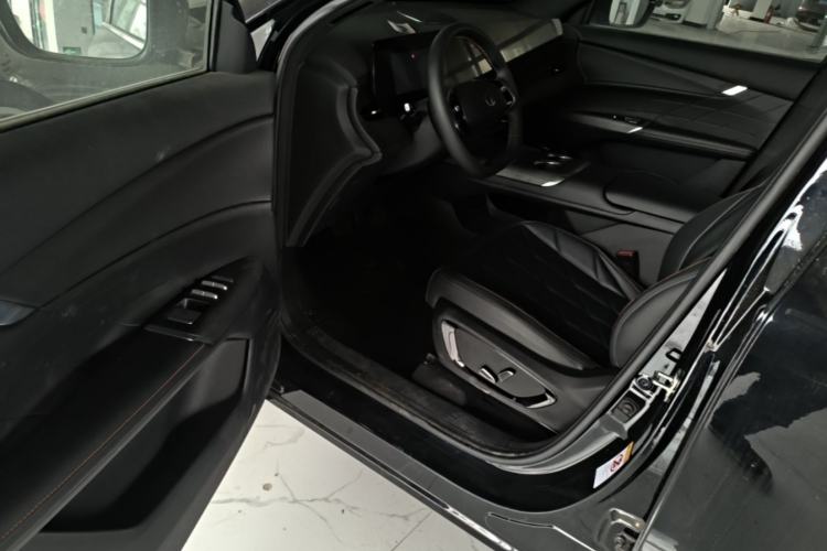 Used CHANGAN CS75 PLUS 2025 4th Generation UItra 2.0T New Blue Whale Smart Intelligent Powertrain Version Driver Seat