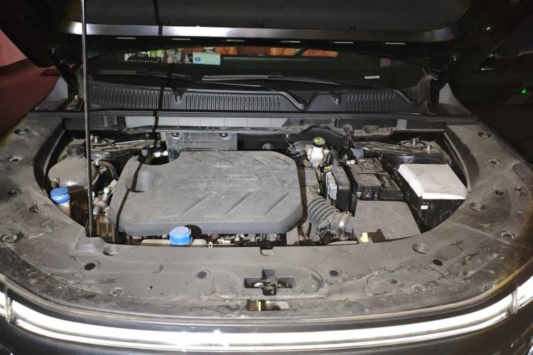 Used CHANGAN CS75 PLUS 2025 4th Generation 1.5T New Blue Whale Smart Flagship Version Engine Bay
