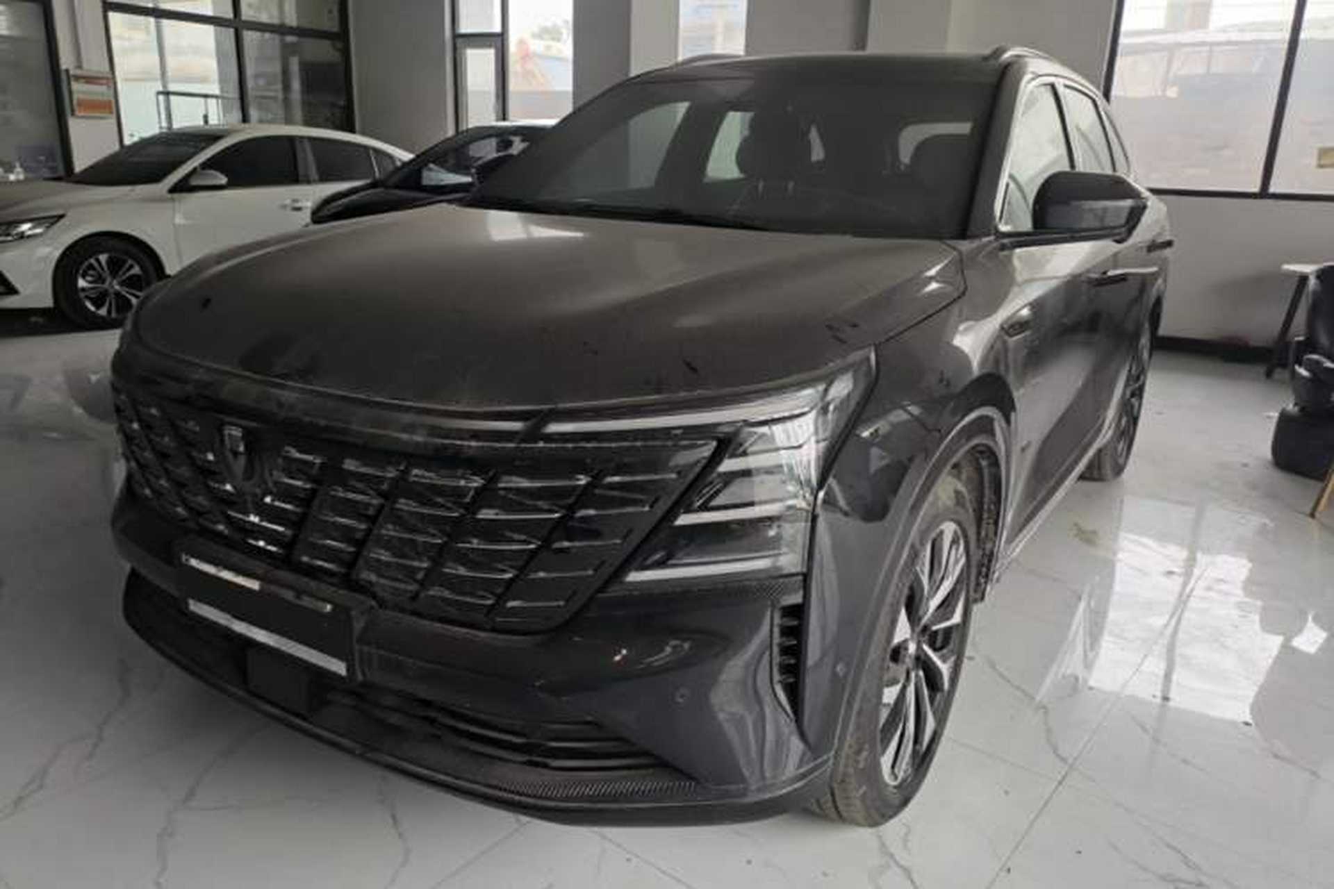 Used CHANGAN CS75 PLUS 2025 4th Generation UItra 2.0T New Blue Whale Smart Intelligent Powertrain Version Front Left 45 Deg