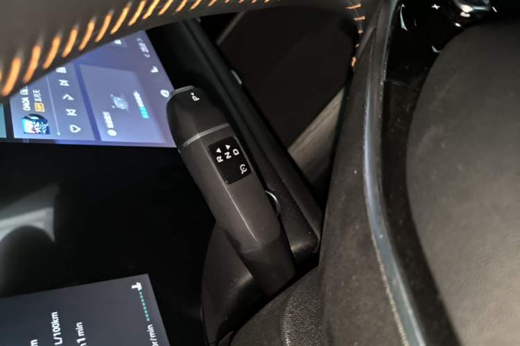 Used CHANGAN CS75 PLUS 2025 4th Generation UItra 2.0T New Blue Whale Smart Intelligent Powertrain Version Gear Lever