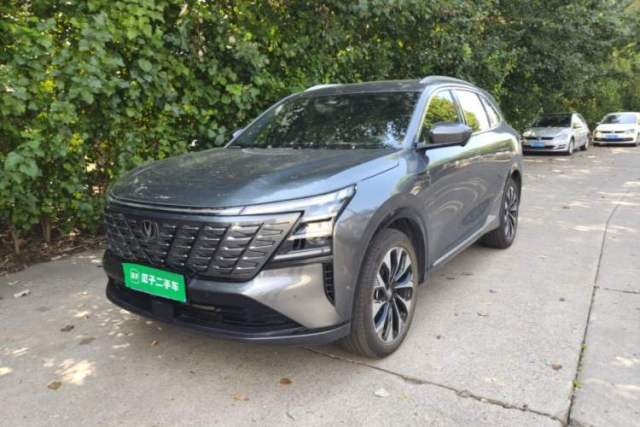 Used CHANGAN CS75 PLUS 2025 4th Generation UItra 2.0T New Blue Whale Smart Intelligent Powertrain Version