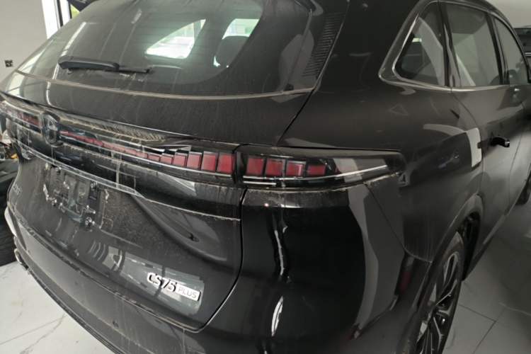 Used CHANGAN CS75 PLUS 2025 4th Generation UItra 2.0T New Blue Whale Smart Intelligent Powertrain Version Right Rear Taillight