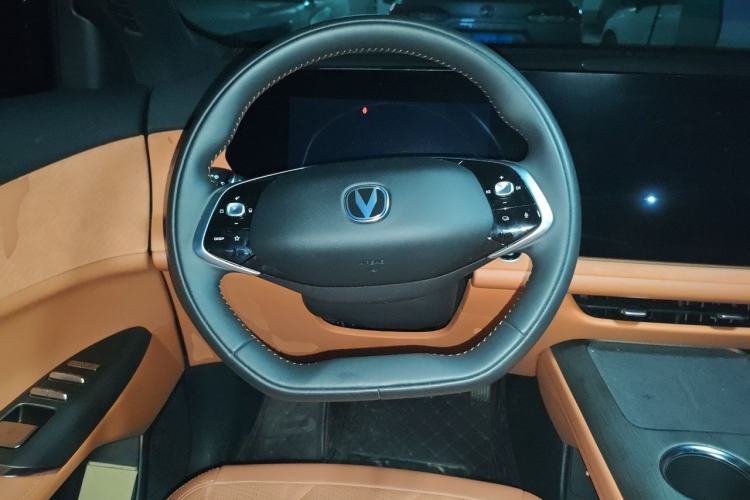 Used CHANGAN CS75 PLUS 2025 4th Generation 1.5T New Blue Whale Smart Flagship Version Steering Wheel