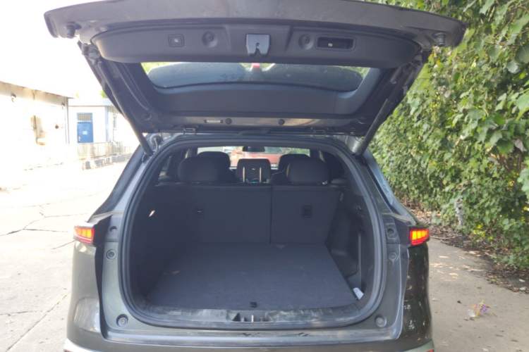 Used CHANGAN CS75 PLUS 2025 4th Generation UItra 2.0T New Blue Whale Smart Intelligent Powertrain Version Trunk