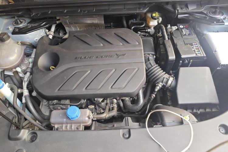 Used CHANGAN CS75 PLUS 2025 4th Generation 1.5T New Blue Whale Smart Luxury Edition Engine Bay