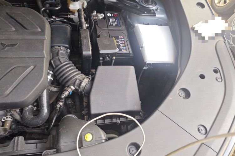 Used CHANGAN CS75 PLUS 2025 4th Generation 1.5T New Blue Whale Smart Luxury Edition Engine Bay Left