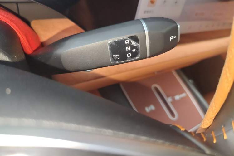 Used CHANGAN CS75 PLUS 2025 4th Generation 1.5T New Blue Whale Smart Luxury Edition Gear Lever