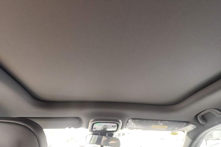 Used CHANGAN CS75 PLUS 2025 4th Generation UItra 2.0T New Blue Whale – Smart & Powerful Version Headliner