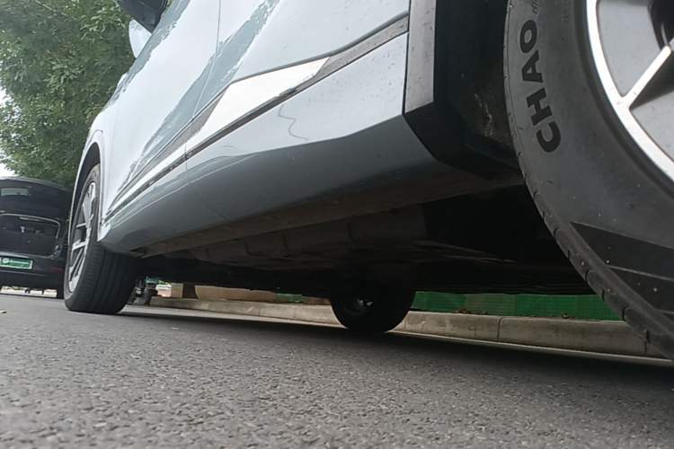 Used CHANGAN CS75 PLUS 2025 4th Generation 1.5T New Blue Whale Smart Flagship Version Left Side Sill