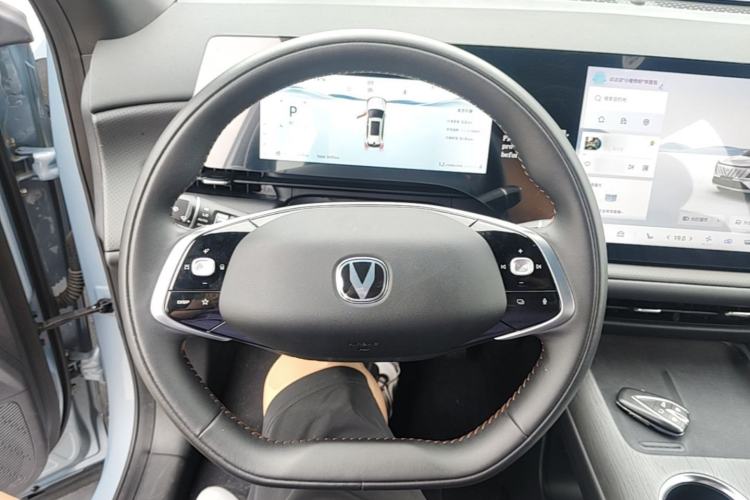 Used CHANGAN CS75 PLUS 2025 4th Generation UItra 2.0T New Blue Whale – Smart & Powerful Version Steering Wheel