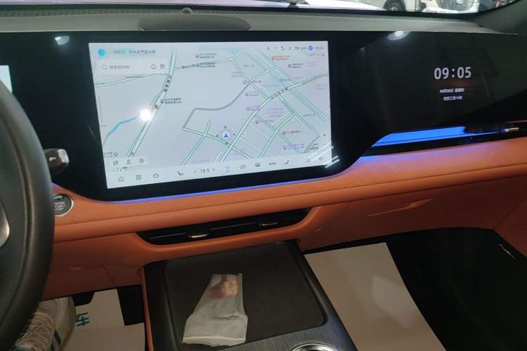 Used CHANGAN CS75 PLUS 2025 4th Generation UItra 2.0T New Blue Whale – Smart & Powerful Version Audio And AC Panel