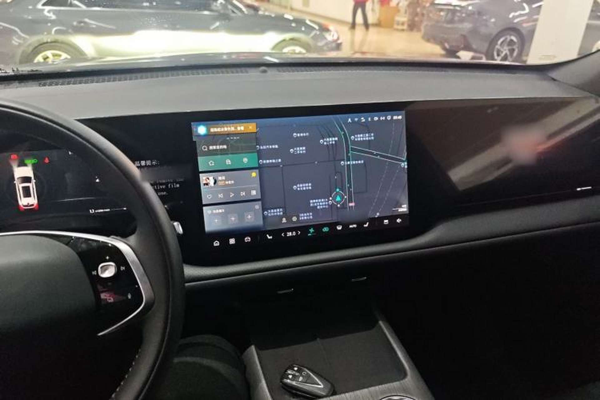 Used CHANGAN CS75 PLUS 2025 4th Generation UItra 2.0T New Blue Whale – Smart & Powerful Version Center Console