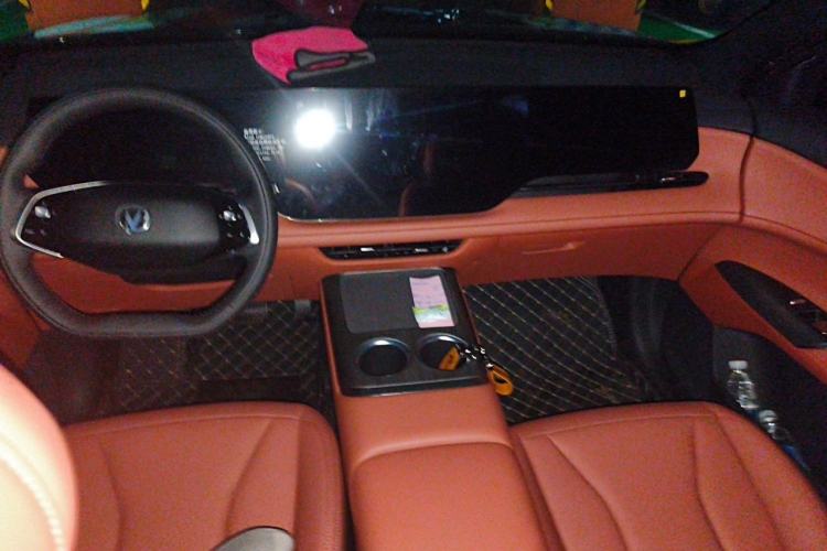 Used CHANGAN CS75 PLUS 2025 Model, 4th Generation 1.5T New Blue Whale Smart Excellence Version Center Console