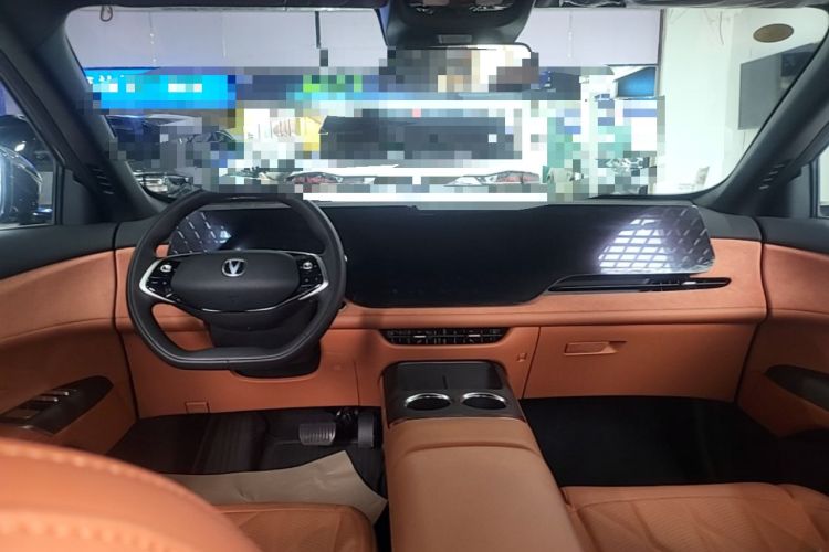Used CHANGAN CS75 PLUS 2025 4th Generation 1.5T New Blue Whale Smart Luxury Edition Center Console