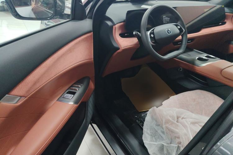 Used CHANGAN CS75 PLUS 2025 4th Generation 1.5T New Blue Whale Smart Luxury Edition Driver Seat