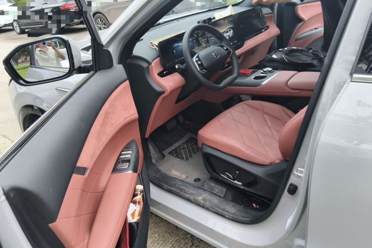 Used CHANGAN CS75 PLUS 2025 4th Generation 1.5T New Blue Whale Smart Luxury Edition Driver Seat