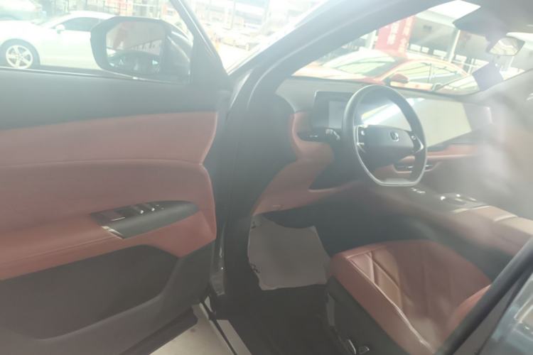 Used CHANGAN CS75 PLUS 2025 4th Generation UItra 2.0T New Blue Whale – Smart & Powerful Version Driver Seat
