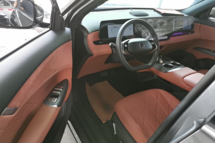 Used CHANGAN CS75 PLUS 2025 4th Generation 1.5T New Blue Whale Smart Flagship Version Driver Seat