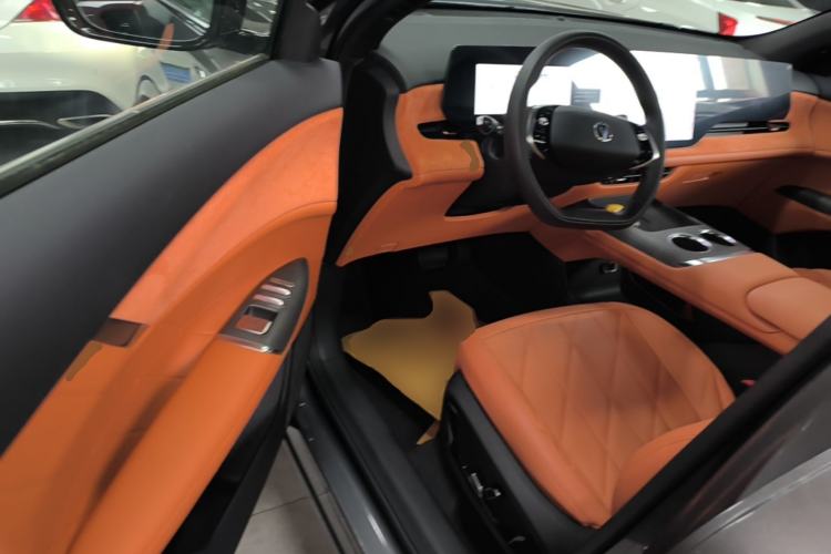 Used CHANGAN CS75 PLUS 2025 4th Generation UItra 2.0T New Blue Whale – Smart & Powerful Version Driver Seat