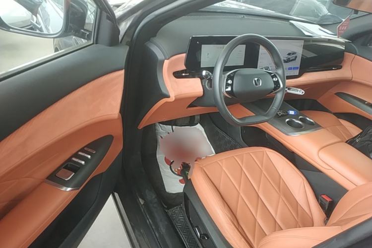 Used CHANGAN CS75 PLUS 2025 4th Generation 1.5T New Blue Whale Smart Luxury Edition Driver Seat