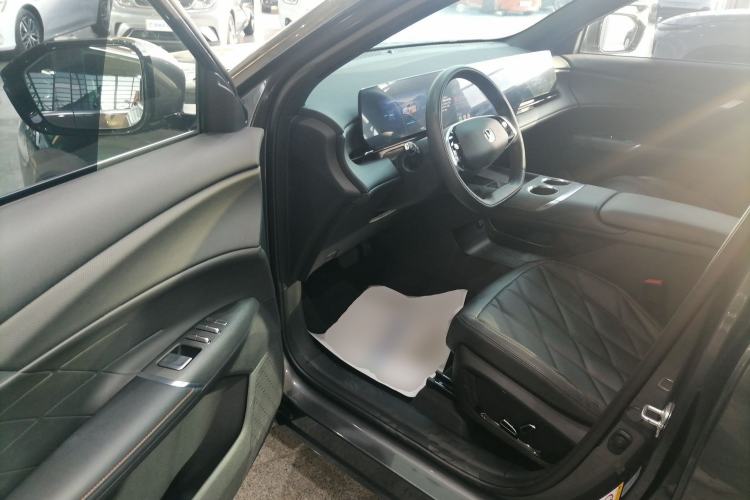 Used CHANGAN CS75 PLUS 2025 4th Generation 1.5T New Blue Whale Smart Luxury Edition Driver Seat