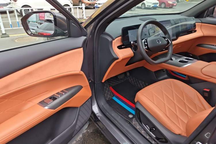 Used CHANGAN CS75 PLUS 2025 4th Generation 1.5T New Blue Whale Smart Flagship Version Driver Seat