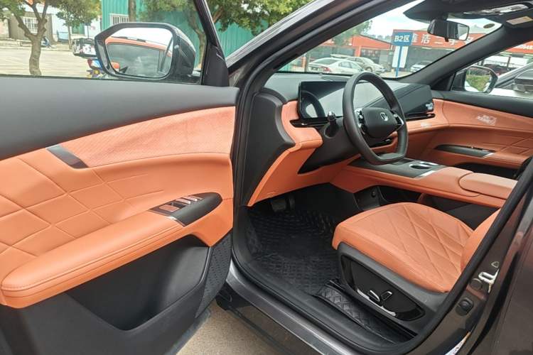 Used CHANGAN CS75 PLUS 2025 4th Generation 1.5T New Blue Whale Smart Flagship Version Driver Seat