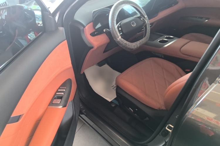 Used CHANGAN CS75 PLUS 2025 4th Generation 1.5T New Blue Whale Smart Flagship Version Driver Seat