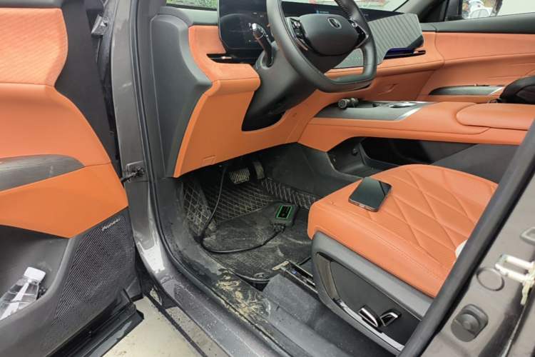 Used CHANGAN CS75 PLUS 2025 4th Generation 1.5T New Blue Whale Smart Flagship Version Driver Seat