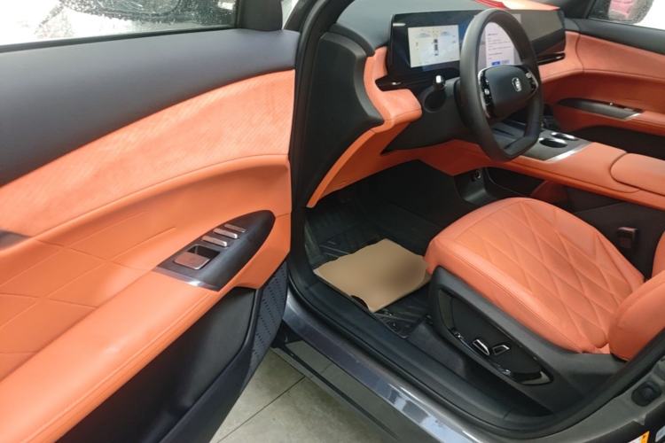 Used CHANGAN CS75 PLUS 2025 4th Generation 1.5T New Blue Whale Smart Luxury Edition Driver Seat