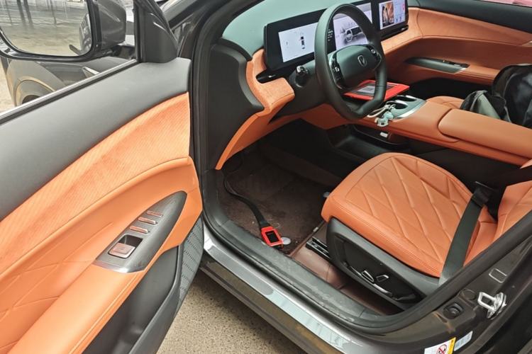 Used CHANGAN CS75 PLUS 2025 4th Generation UItra 2.0T New Blue Whale Engine – Wind Style Driver Seat