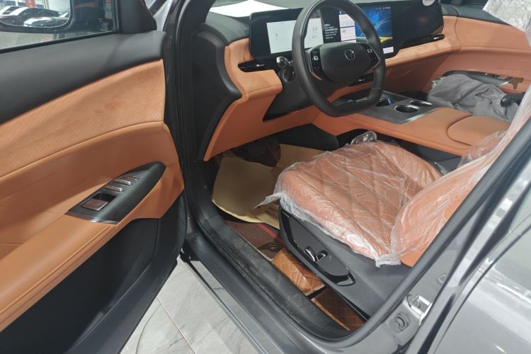 Used CHANGAN CS75 PLUS 2025 4th Generation 1.5T New Blue Whale Smart Luxury Edition Driver Seat