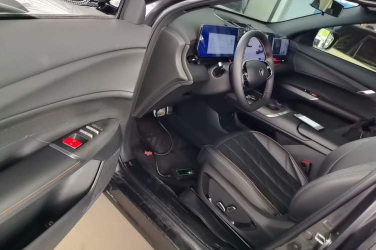 Used CHANGAN CS75 PLUS 2025 4th Generation 1.5T New Blue Whale Smart Flagship Version Driver Seat