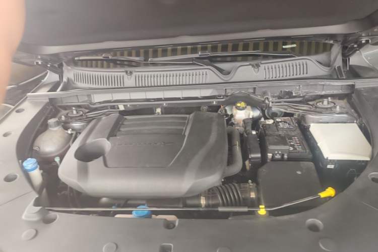 Used CHANGAN CS75 PLUS 2025 4th Generation UItra 2.0T New Blue Whale – Smart & Powerful Version Engine Bay