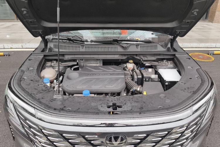 Used CHANGAN CS75 PLUS 2025 4th Generation 1.5T New Blue Whale Smart Luxury Edition Engine Bay