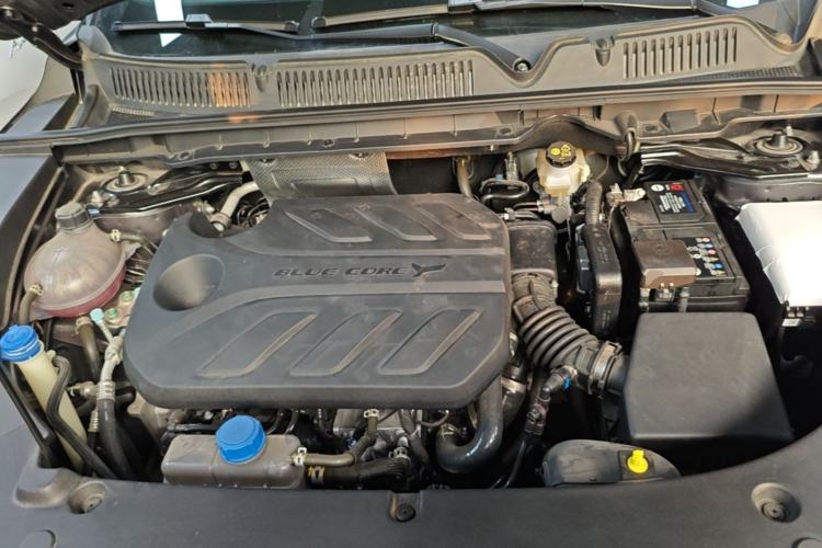 Used CHANGAN CS75 PLUS 2025 4th Generation 1.5T New Blue Whale Smart Luxury Edition Engine Bay