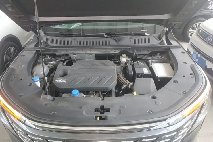 Used CHANGAN CS75 PLUS 2025 4th Generation 1.5T New Blue Whale Smart Luxury Edition Engine Bay