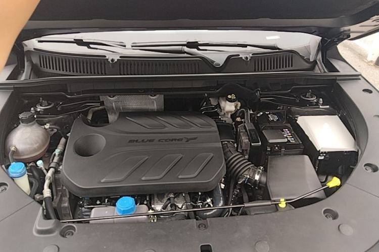 Used CHANGAN CS75 PLUS 2025 4th Generation 1.5T New Blue Whale Smart Luxury Edition Engine Bay