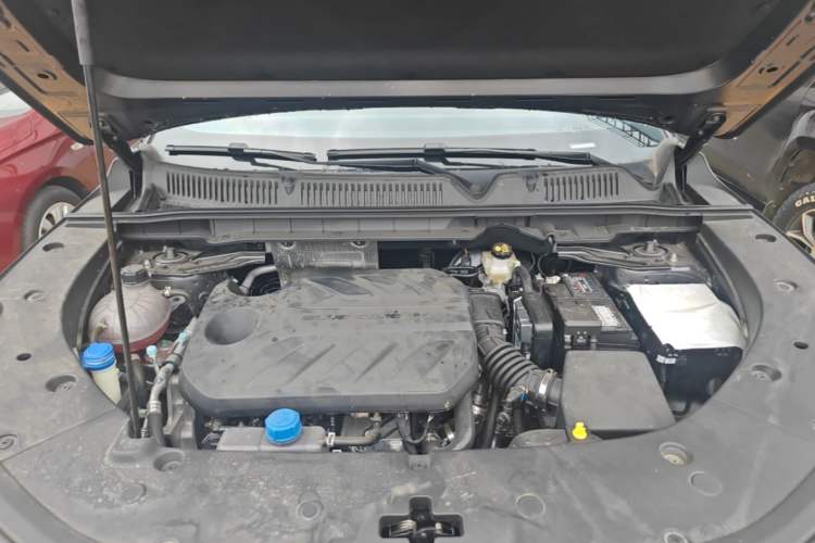 Used CHANGAN CS75 PLUS 2025 4th Generation 1.5T New Blue Whale Smart Luxury Edition Engine Bay
