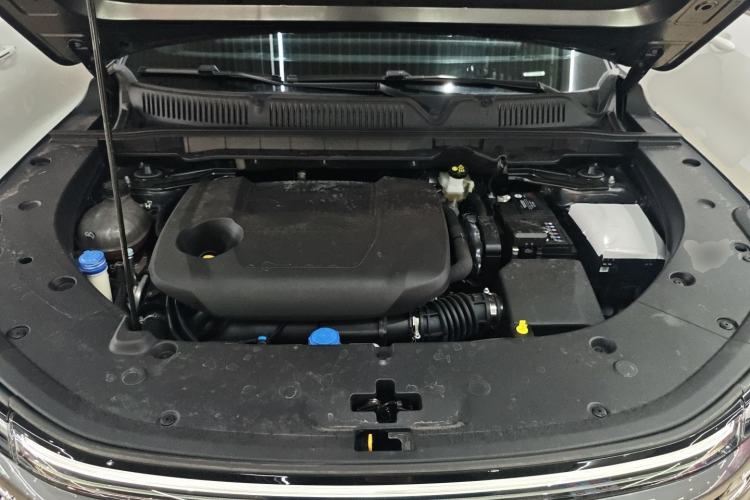 Used CHANGAN CS75 PLUS 2025 4th Generation UItra 2.0T New Blue Whale – Smart & Powerful Version Engine Bay