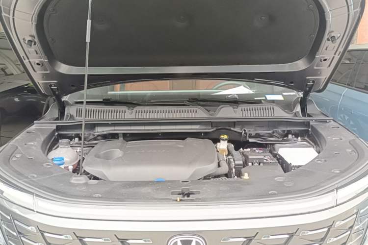 Used CHANGAN CS75 PLUS 2025 4th Generation UItra 2.0T New Blue Whale – Smart & Powerful Version Engine Bay