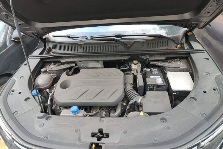 Used CHANGAN CS75 PLUS 2025 4th Generation 1.5T New Blue Whale Smart Luxury Edition Engine Bay
