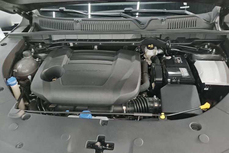Used CHANGAN CS75 PLUS 2025 4th Generation UItra 2.0T New Blue Whale – Smart & Powerful Version Engine Bay