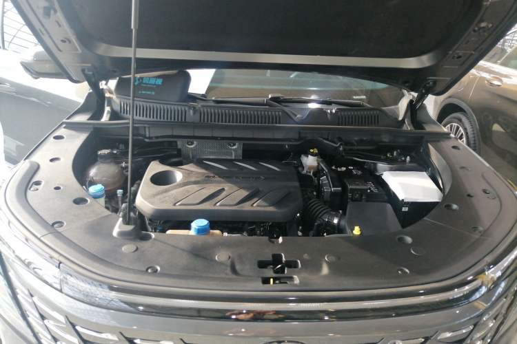Used CHANGAN CS75 PLUS 2025 4th Generation 1.5T New Blue Whale Smart Luxury Edition Engine Bay